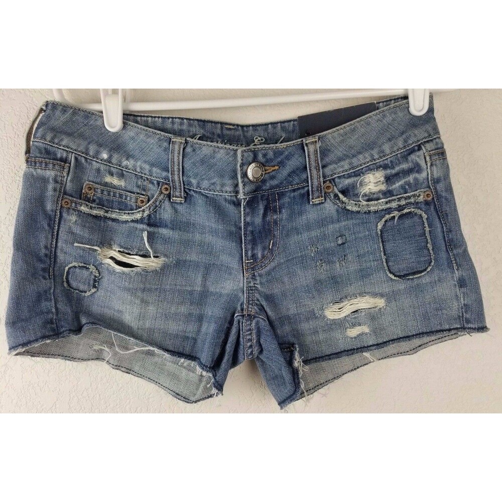 NWT American Eagle Distressed short shorts Size 2-MSRP$39.50